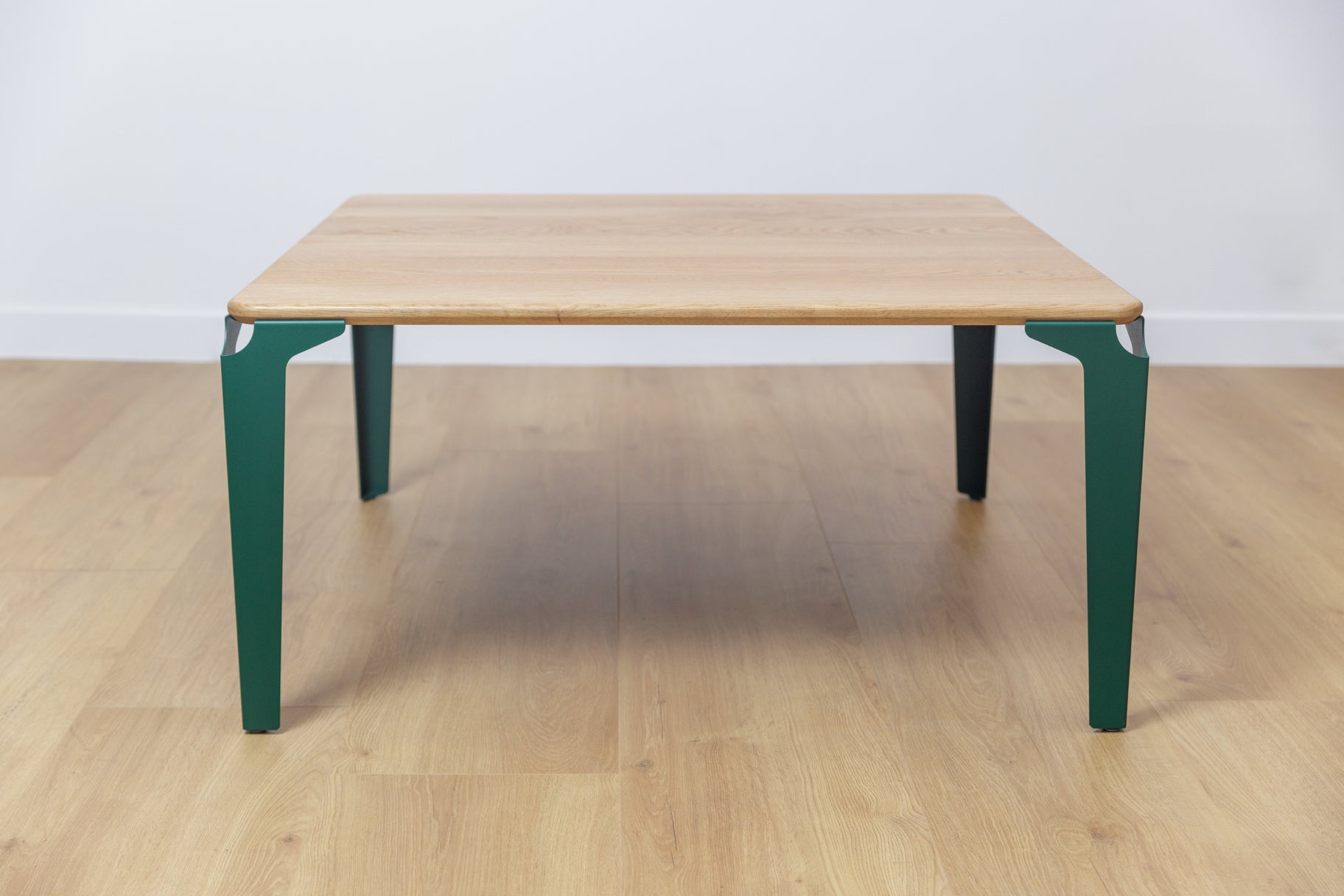 table basse bois et acier Biarritz de couleur vert mousse