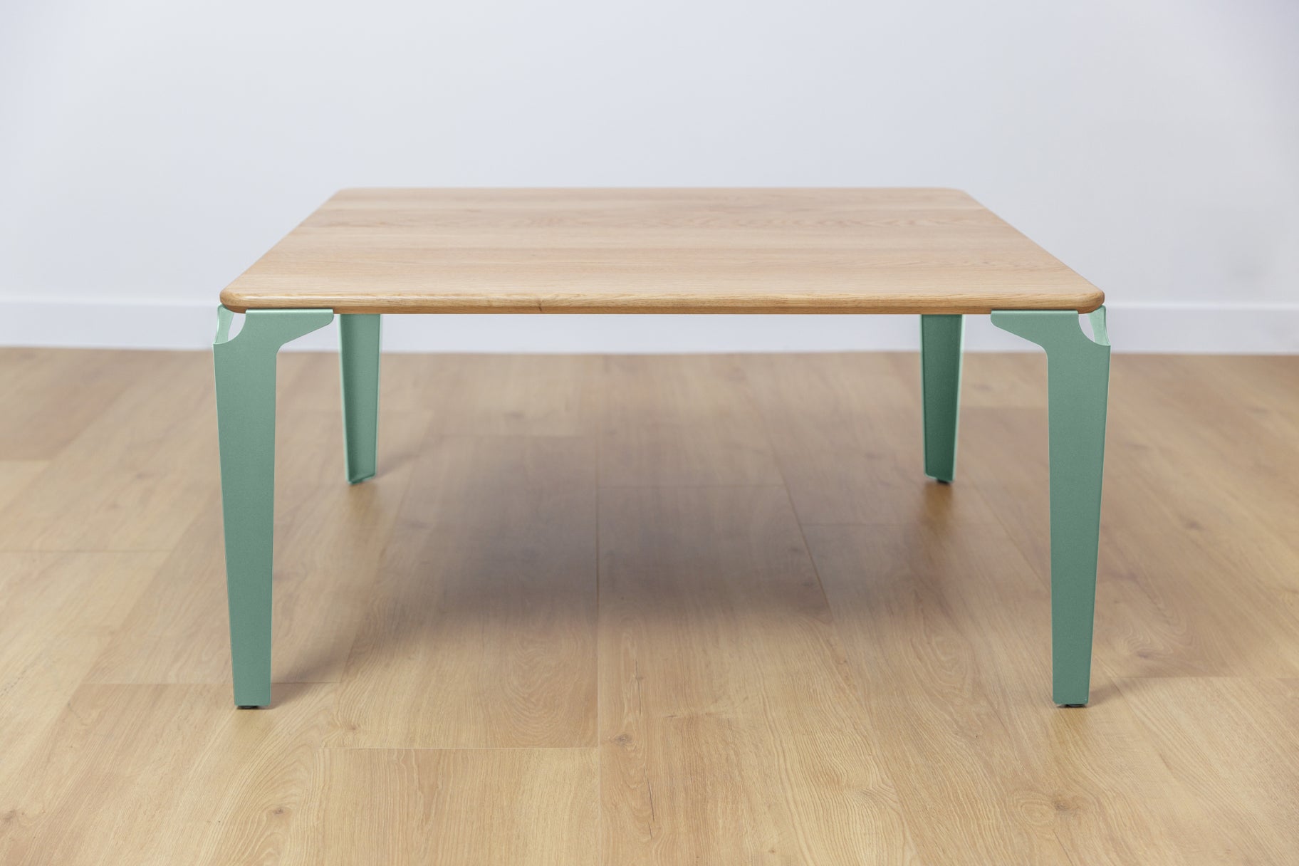 table basse bois et acier Biarritz de couleur vert pastel