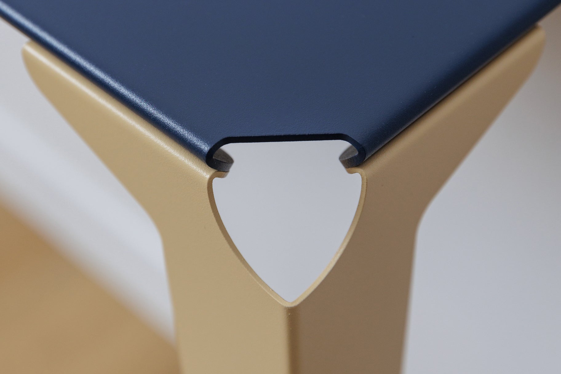 console acier chantilly bleu acier et beige