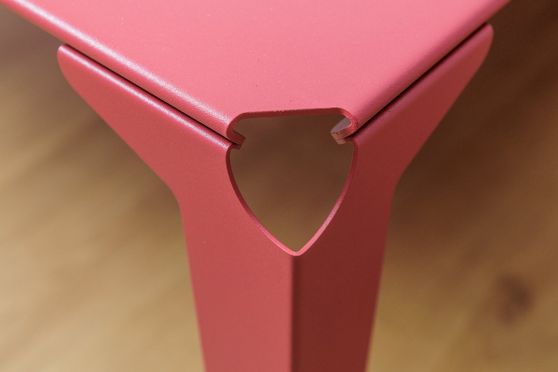 Coin de la table jullouville rose - Atelier percheron