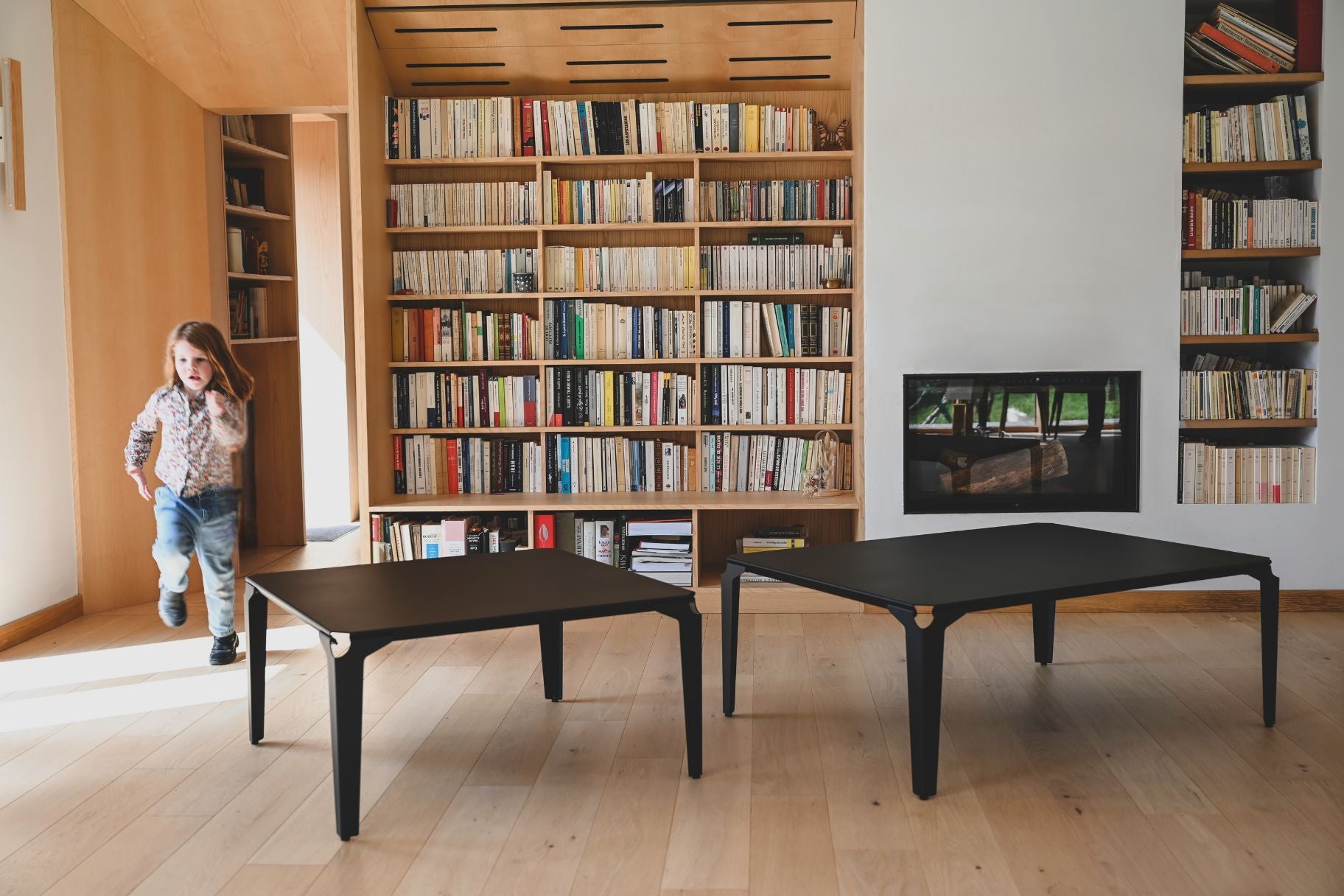 Table basse en acier dans différentes tailles