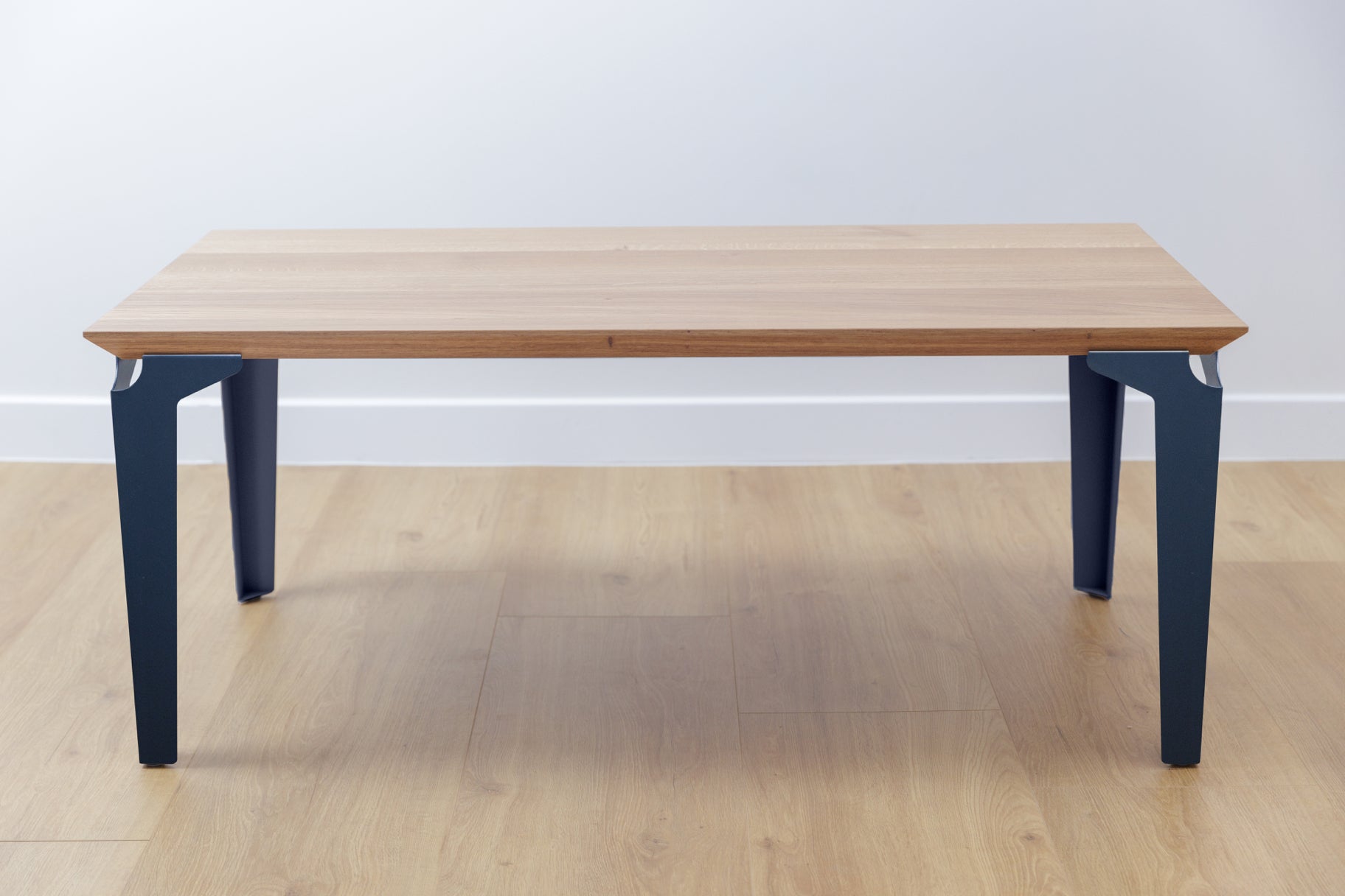 table basse bois et acier bleu acier Laval - atelier percheron