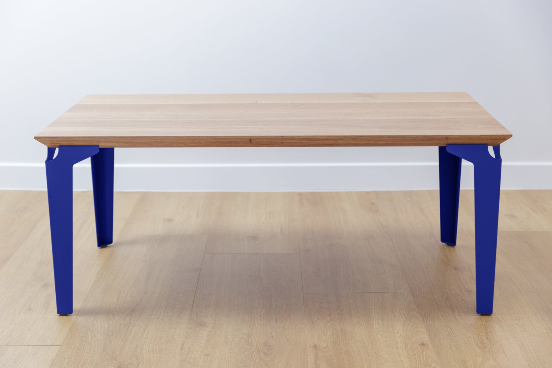 table basse bois et acier bleu outremer Laval - atelier percheron