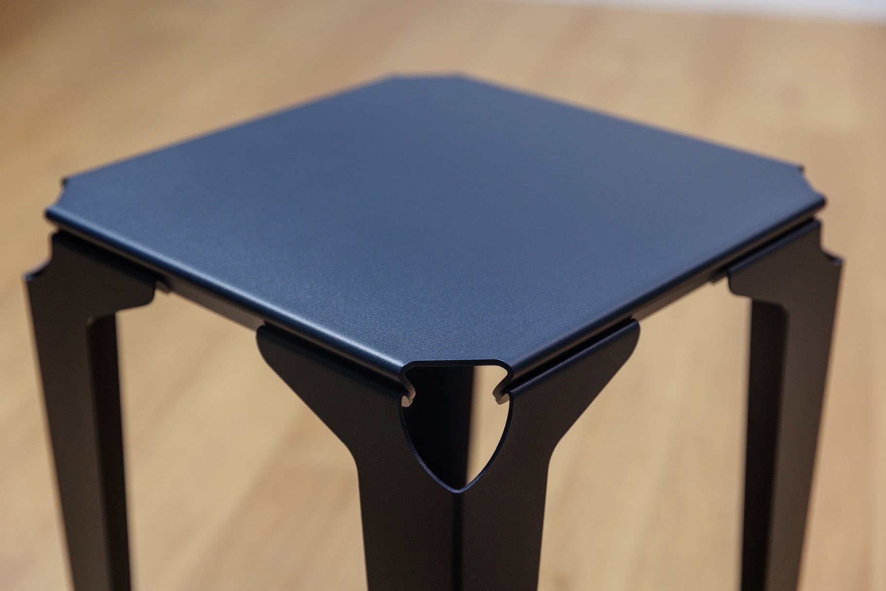 Tabouret Pontivy acier de couleur bleu acier