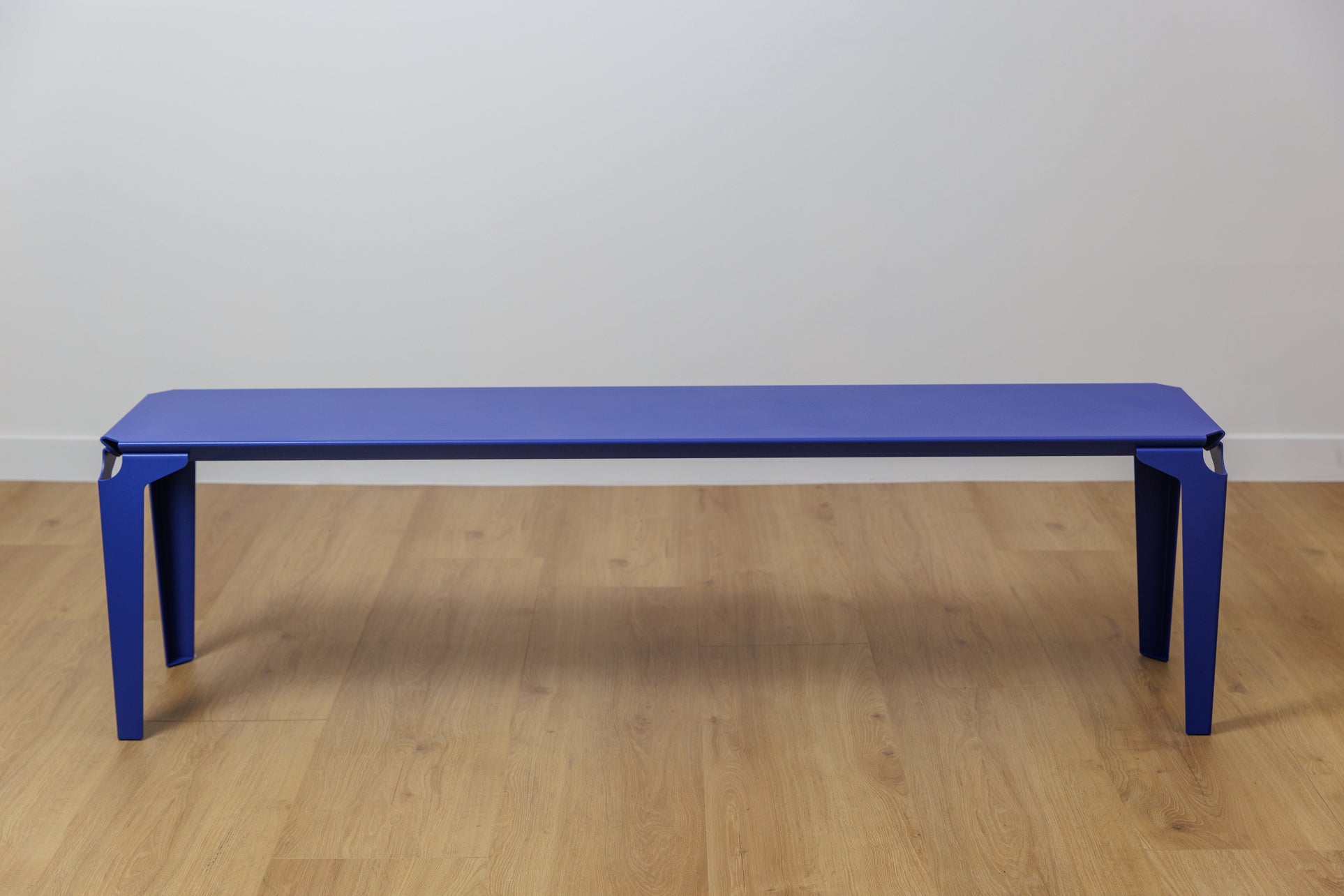 Banc acier thermolaqué bleu outremer Toulouse - Atelier percheron