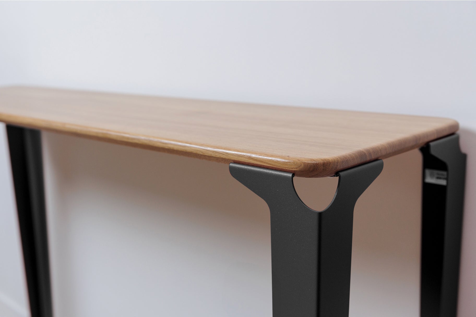 console Vittel plateau bois massif de chêne et pieds acier noir